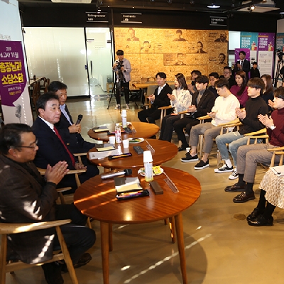 윤성이 총장, 창업동아리 학생들과 소통