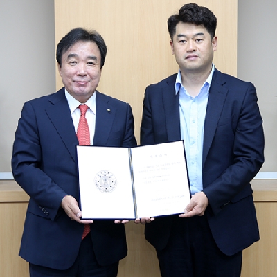 ㈜에코누리시스템 남궁원 대표, 동국대학교 발전기금 1천만원 기부