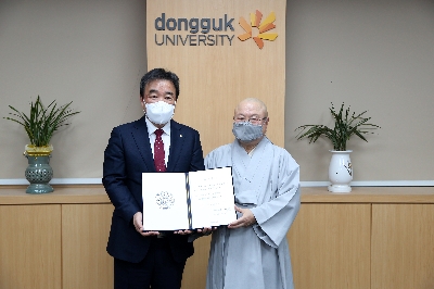 은해사 조실 법타스님, 장학금 1천만 원 기부