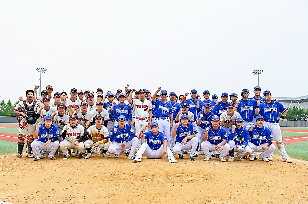 동국대 야구부 최강 몬스터즈 기념사진